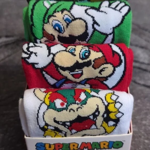 Nintendo licenced product Super Mario heroes and villains socks 5 pack NEW - Picture 4 of 11